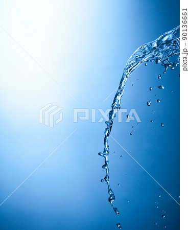 splashing water 90136661
