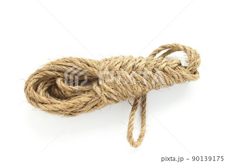 余った紐、ロープをきれいに纏める、編む 90139175