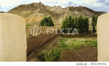 万里の長城 懸壁長城 中国・甘粛省嘉峪関市 / Xuanbi Great Wall 90139556