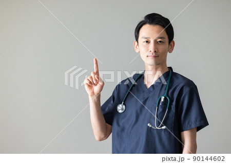 男性医師 90144602