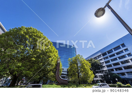 所沢駅東口の風景 ロータリーとくすのきホール 所沢駅東口の風景 ロータリーとくすのきホール 90148346