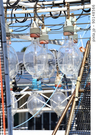 新潟 新潟市 イカ釣り漁船の集魚灯 新潟 新潟市 イカ釣り漁船の集魚灯 90148566
