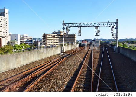 2021年。朝の水島臨海鉄道水島本線の風景 2021年。朝の水島臨海鉄道水島本線の風景 90151395
