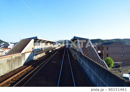 2021年。朝の水島臨海鉄道水島本線の風景 90151461