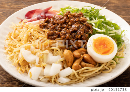 冷やし汁なし坦々麺 冷やし汁なし坦々麺 90151738