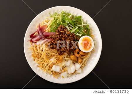 冷やし汁なし坦々麺 冷やし汁なし坦々麺 90151739