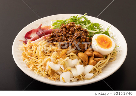 冷やし汁なし坦々麺 冷やし汁なし坦々麺 90151740