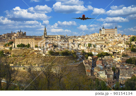 世界遺産・古都トレドの旧市街 90154134