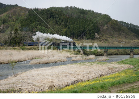 遠野猿ヶ石川橋梁を渡るSL銀河 遠野猿ヶ石川橋梁を渡るSL銀河 90156859