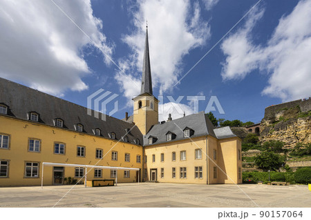 Grund quarter in Luxembourg 90157064