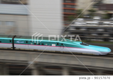 東北新幹線E5系(単独・流し撮り) 東北新幹線E5系(単独・流し撮り) 90157070