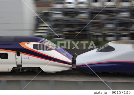 東北新幹線E2系やまびこ号(山形新幹線E3系つばさ併結) 東北新幹線E2系やまびこ号(山形新幹線E3系つばさ併結) 90157139
