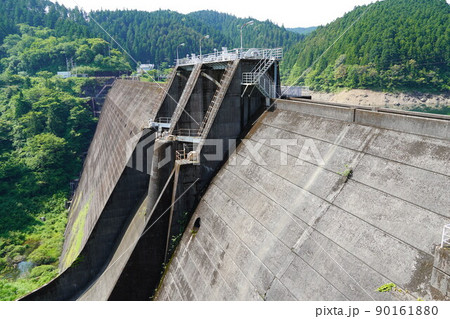 穴内川ダム（高知県） 90161880