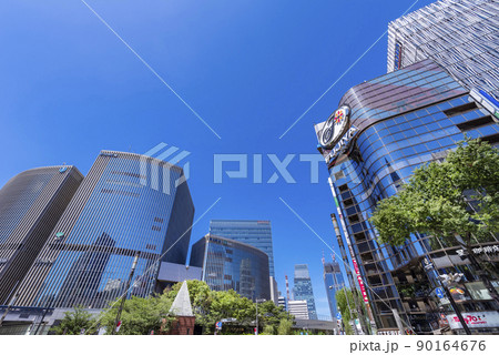 「銀座」駅前・数寄屋橋交差点の風景 90164676