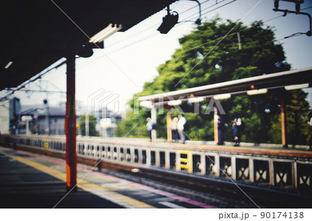 駅イメージ ぼかし風景 90174138