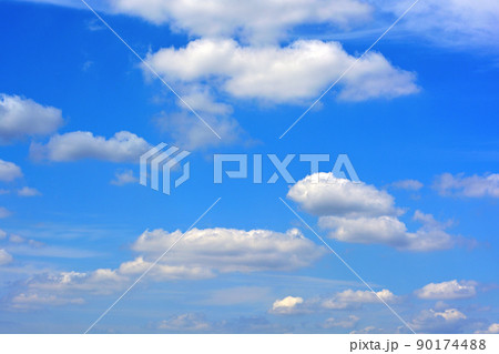 青空と雲 背景 青空と雲 背景 90174488