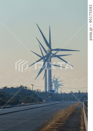 茨城鹿島灘の風力発電 90175092