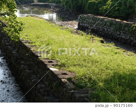 大村藩お船蔵跡(長崎県大村市:玖島城の船蔵) 大村藩お船蔵跡(長崎県大村市:玖島城の船蔵) 90175160