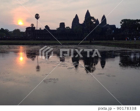 壮麗な世界遺産を楽しめる!カンボジア アンコールワット遺跡やプリアヴィヒア、ベンメリア遺跡 壮麗な世界遺産を楽しめる!カンボジア アンコールワット遺跡やプリアヴィヒア、ベンメリア遺跡 90178338