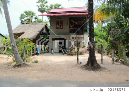 壮麗な世界遺産を楽しめる！カンボジア　アンコールワット遺跡やプリアヴィヒア、ベンメリア遺跡 90178371