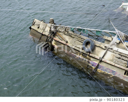沈没船・不法投棄船 沈没船・不法投棄船 90180323