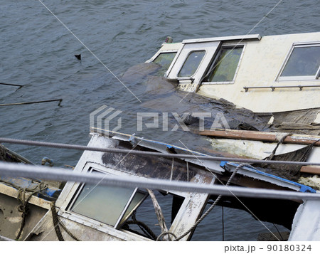 沈没船・不法投棄船 沈没船・不法投棄船 90180324