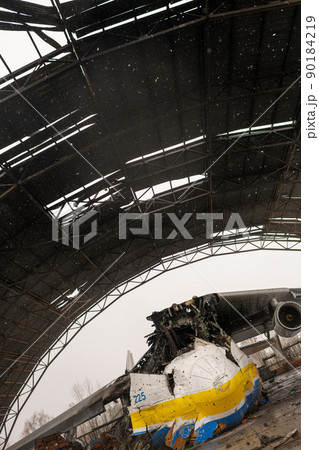 war destroyed on Ukraine airport by russian troops 90184219