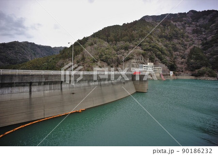 大迫ダムと大迫貯水池 大迫ダムと大迫貯水池 90186232