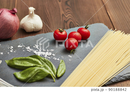 イタリア料理の材料イメージ 90188842