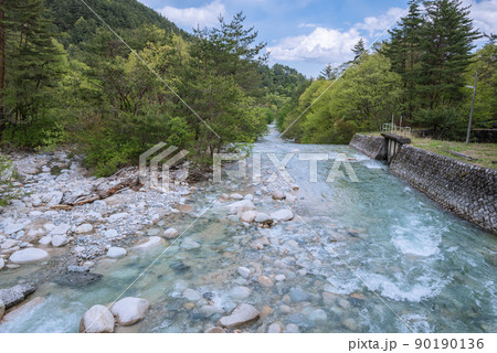 初夏の中房川・穂高川【中房渓谷】 初夏の中房川・穂高川【中房渓谷】 90190136