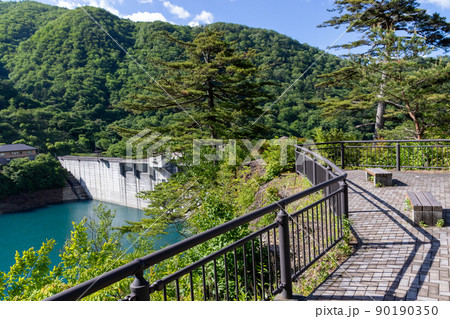 奥四万湖展望台 群馬県中之条町 奥四万湖展望台 群馬県中之条町 90190350