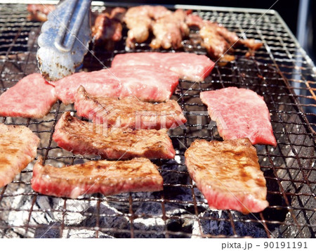焼肉　BBQ バーベキュー　網焼き　牛肉　焼鳥　夏休み　 90191191
