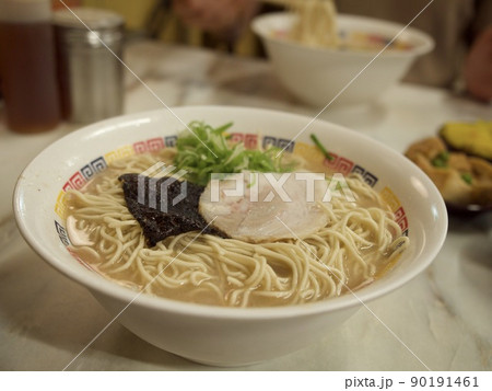 ラーメン らーめん 博多 久留米 豚骨 とんこつ ラーメン らーめん 博多 久留米 豚骨 とんこつ 90191461