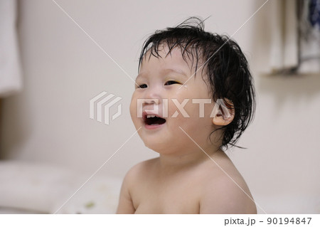 幼児 乳幼児 乳児 90194847