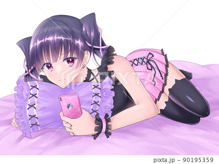 スマホを見ている地雷系の女の子 90195359
