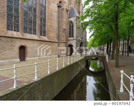 the city of delft in the netherlands 90197042