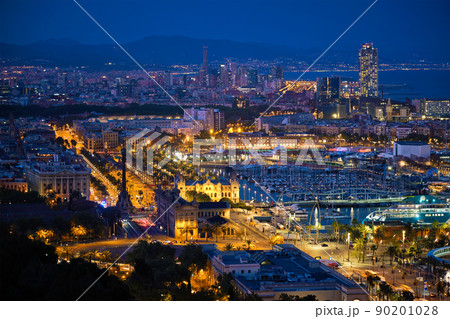 Aerial view of Barcelona city and port with yachts 90201028