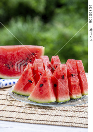 スイカ　夏の風物詩 90209354