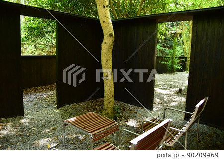 湯河原町　万葉公園湯河原惣湯周遊路と林間テラスと新緑 90209469