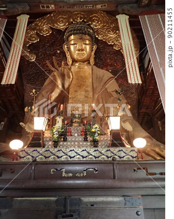 岐阜県岐阜市大仏町にある金鳳山正法寺にある仏像(釈迦如来像)で籠大仏とも呼ばれる岐阜大仏 岐阜県岐阜市大仏町にある金鳳山正法寺にある仏像(釈迦如来像)で籠大仏とも呼ばれる岐阜大仏 90211455