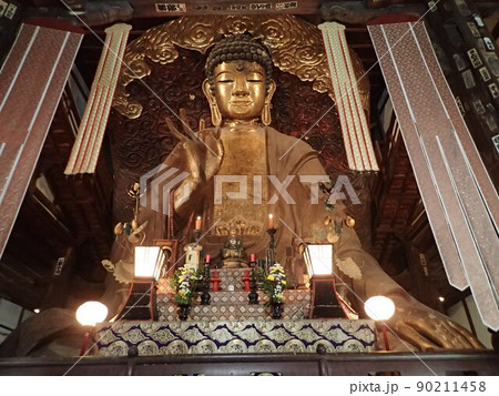岐阜県岐阜市大仏町にある金鳳山正法寺にある仏像(釈迦如来像)で籠大仏とも呼ばれる岐阜大仏 岐阜県岐阜市大仏町にある金鳳山正法寺にある仏像(釈迦如来像)で籠大仏とも呼ばれる岐阜大仏 90211458