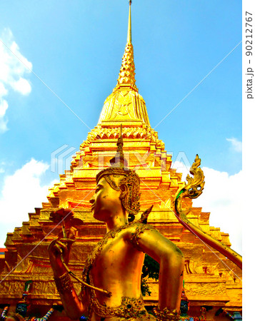 タイ・バンコク・エメラルド寺院(ワットプラケオ) タイ・バンコク・エメラルド寺院(ワットプラケオ) 90212767