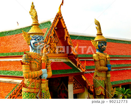 タイ・バンコク・エメラルド寺院(ワットプラケオ) タイ・バンコク・エメラルド寺院(ワットプラケオ) 90212773