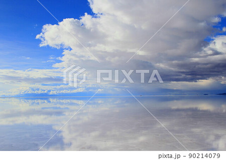 ウユニ塩湖 ウユニ塩湖 90214079