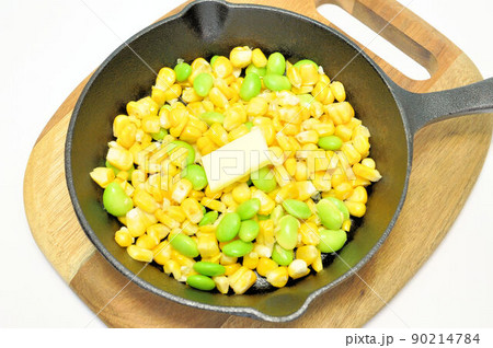 枝豆とコーンのバター炒め 枝豆とコーンのバター炒め 90214784