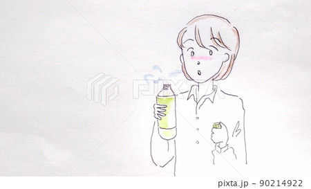 暑い季節に冷たいお茶を飲んでホッとする女性 90214922