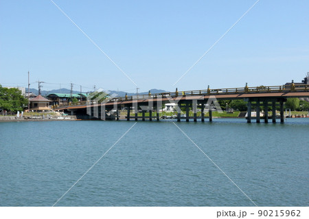 瀬田の唐橋の風景 90215962