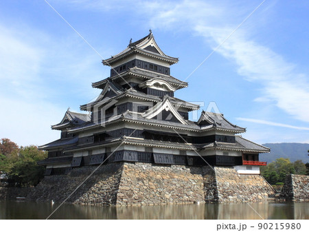 長野県松本市の現存12天守「国宝 松本城」 長野県松本市の現存12天守「国宝 松本城」 90215980