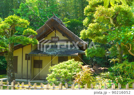【日本三名園】特別名勝 後楽園の新緑に囲まれた茶祖堂 岡山県岡山市北区 【日本三名園】特別名勝 後楽園の新緑に囲まれた茶祖堂 岡山県岡山市北区 90216052