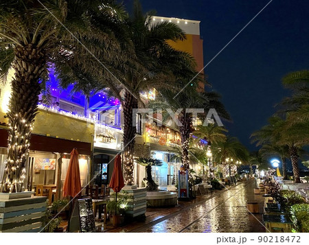 沖縄アメリカンビレッジ夜景/ American Village, night view 90218472